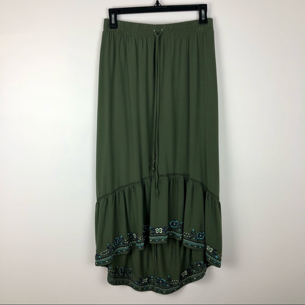 Green Flower Embroidered Skirt